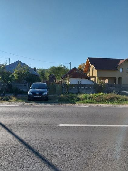 Casă cu 2 camere cu Teren 3819 Mp în Marcea