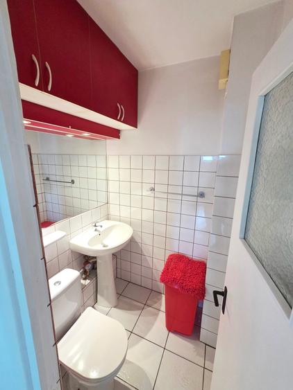 Apartament cu 3 camere decomandat, mobilat în Octavian Goga