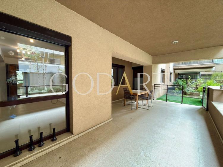 Apartament cu 3 camere decomandat în Herăstrău