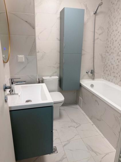 Apartament cu 3 camere decomandat în Drumul Taberei