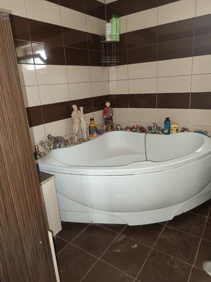 Casă cu 4 camere în Măgurele