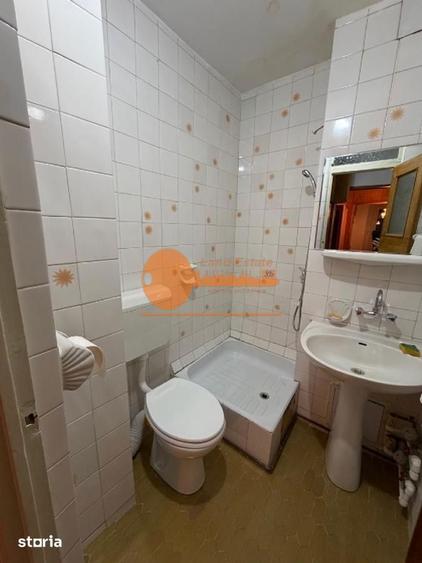 Apartament cu 4 camere decomandat, mobilat în Crângași