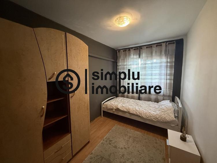Apartament cu 3 camere decomandat în Lăpuș