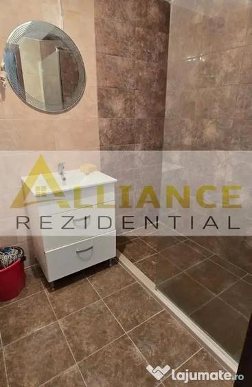 Apartament cu 2 camere decomandat în Apărătorii Patriei