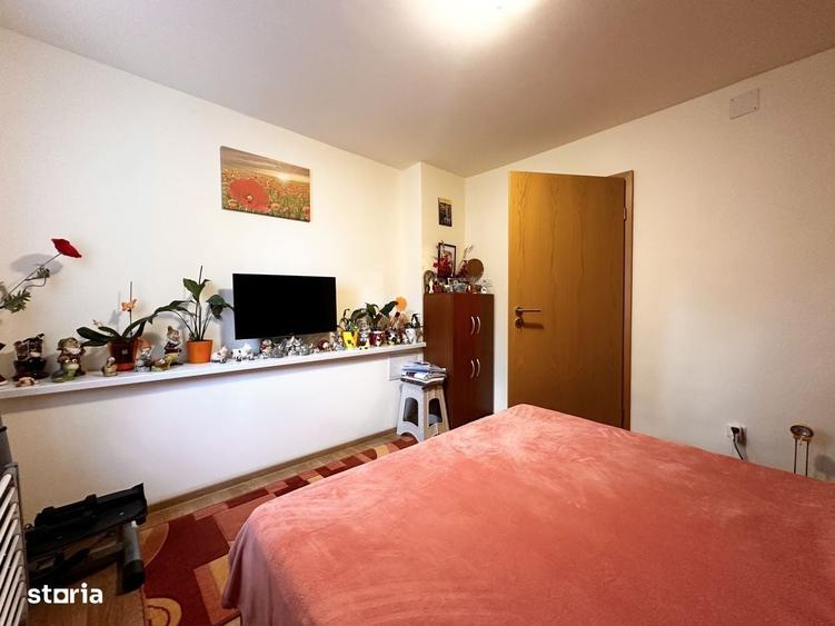 Apartament cu 3 camere semidecomandat în Dâmbovița