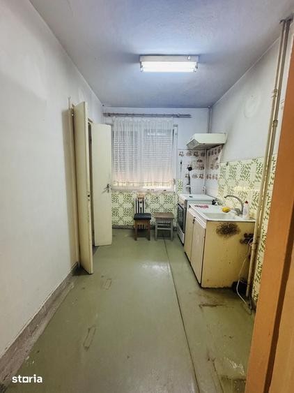 Oportunitate! Apartament cu 2 camere, etaj 2 Zona UTA - 4