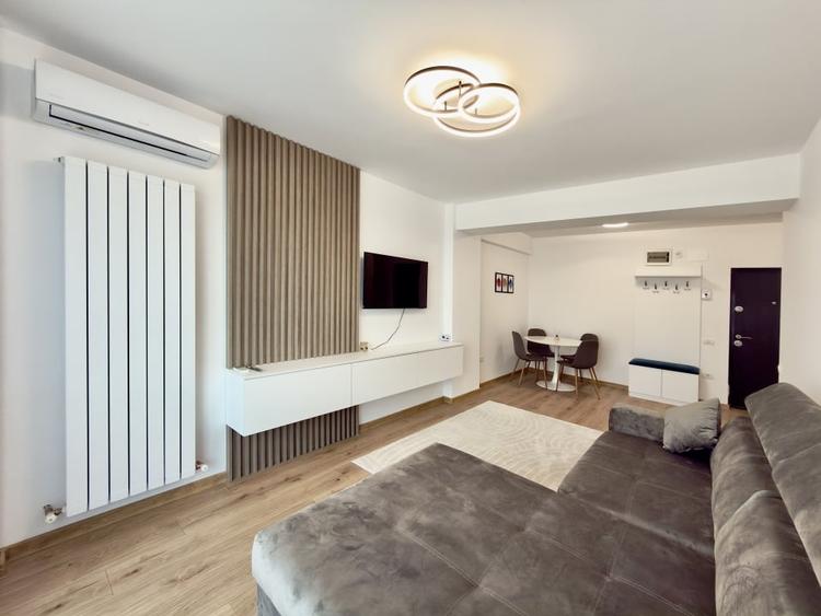 Apartament cu 2 camere decomandat în Tomis Plus