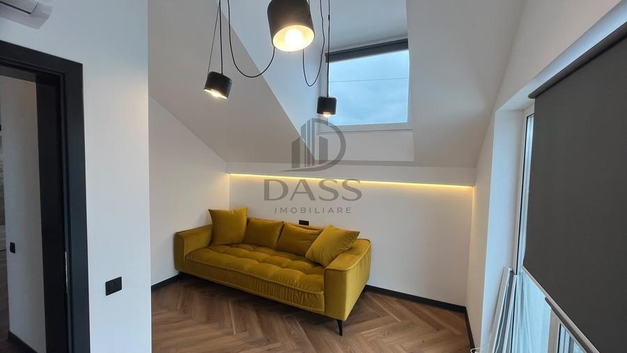 Apartament cu 3 camere semidecomandat, mobilat în Turnișor