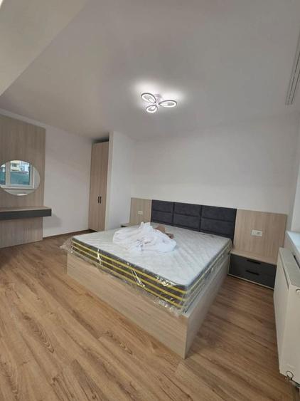 Apartament 2 camere, Tractoru, zona Coresi - 1