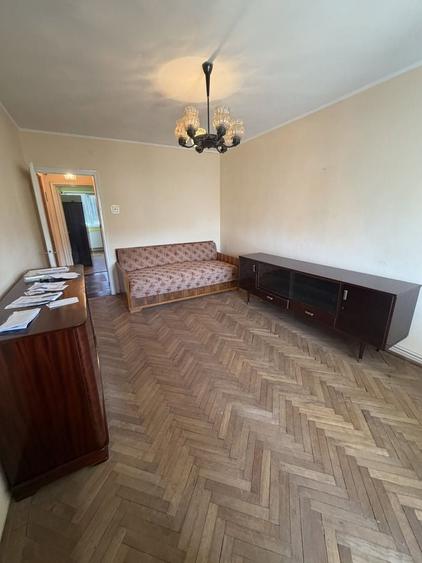Apartament cu 2 camere decomandat în Marna