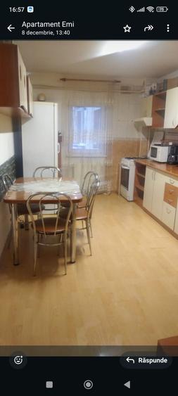 Apartament cu 4 camere decomandat în Central