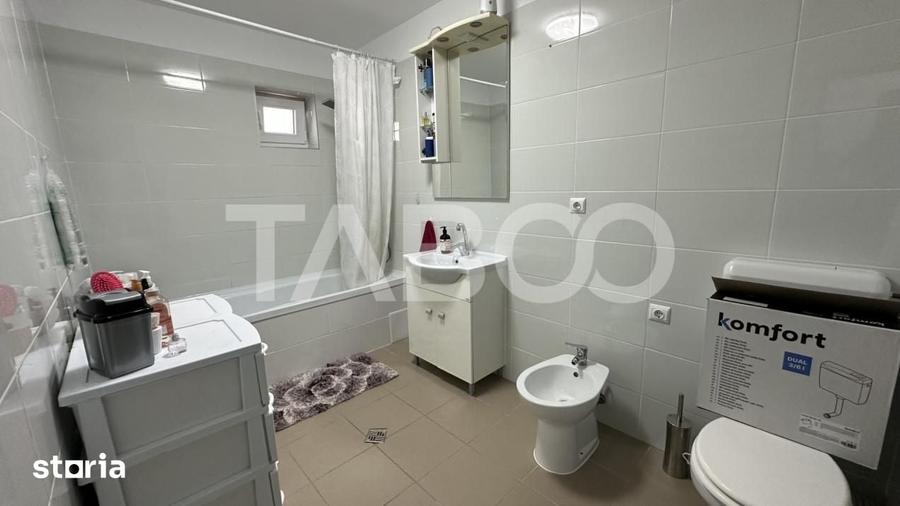 Apartament cu 3 camere decomandat în Șelimbăr