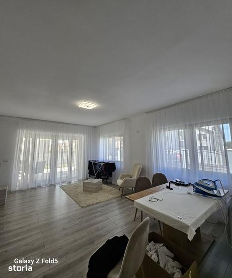 Casă cu 4 camere cu Teren 350 Mp în Central