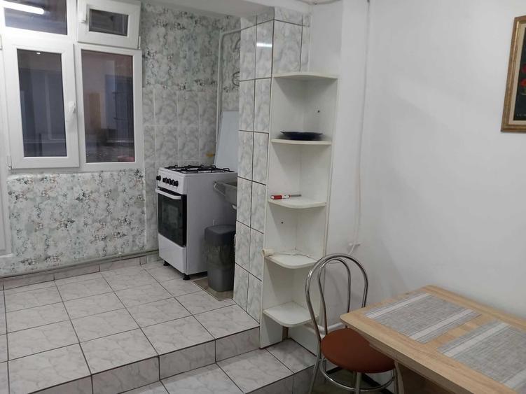Apartament cu 3 camere decomandat în Ultracentral