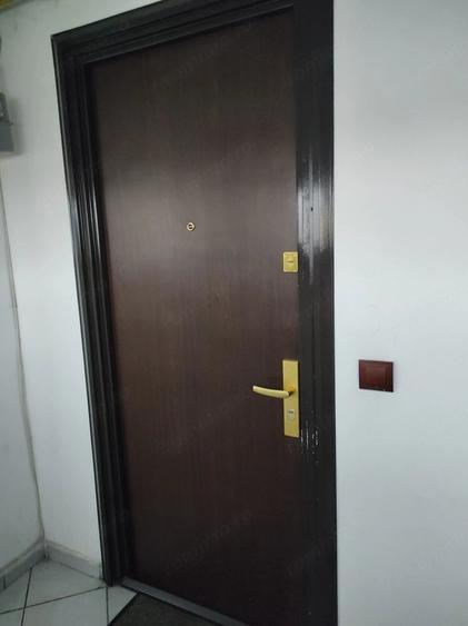 Garsonieră semidecomandată în Valea Ialomiței