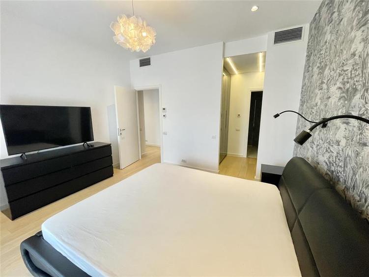 Apartament cu 3 camere decomandat, mobilat în Herăstrău