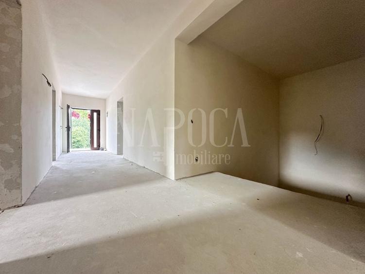 Casă individuală cu 4 camere cu Canalizare în Sălicea