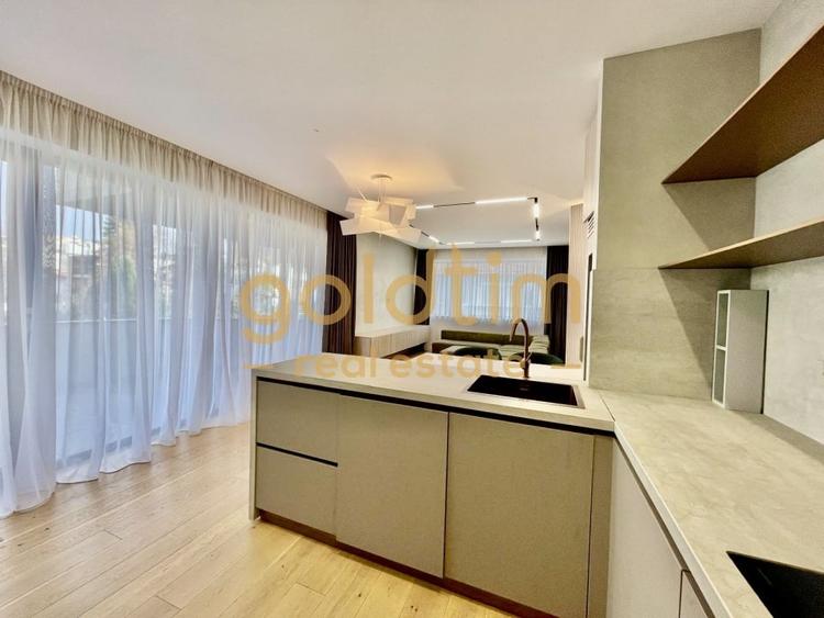 Apartament cu 4 camere nedecomandat, mobilat în Aviatorilor