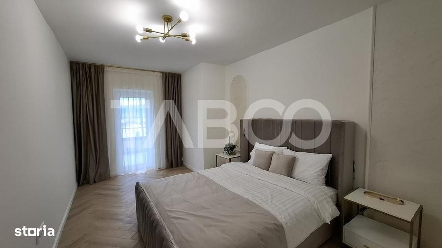 Apartament cu 4 camere decomandat în Cristian
