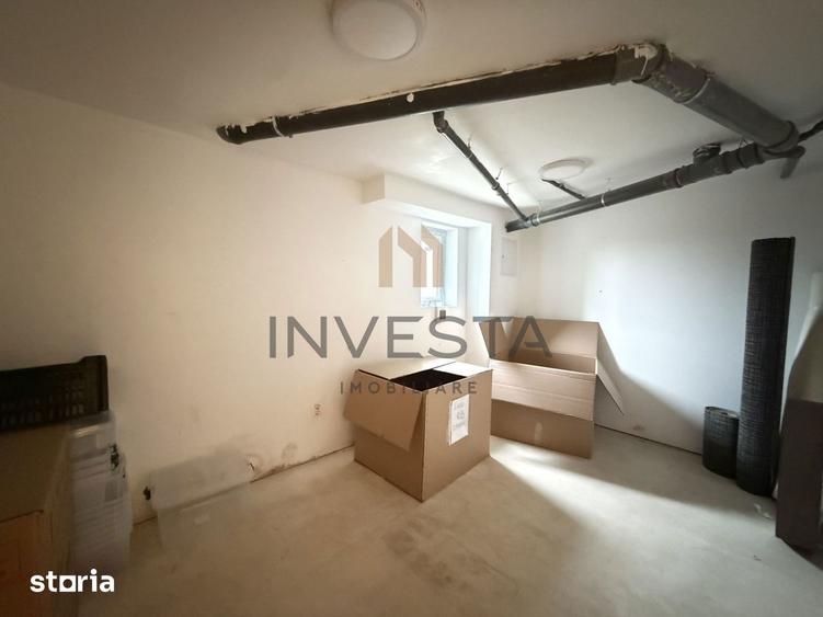 Casă cu 7 camere cu Teren 400 Mp în Andrei Mureșanu