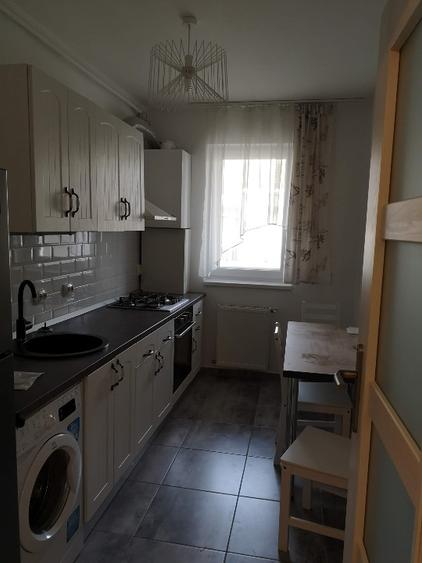 Apartament cu 2 camere decomandat, mobilat în Lazaret