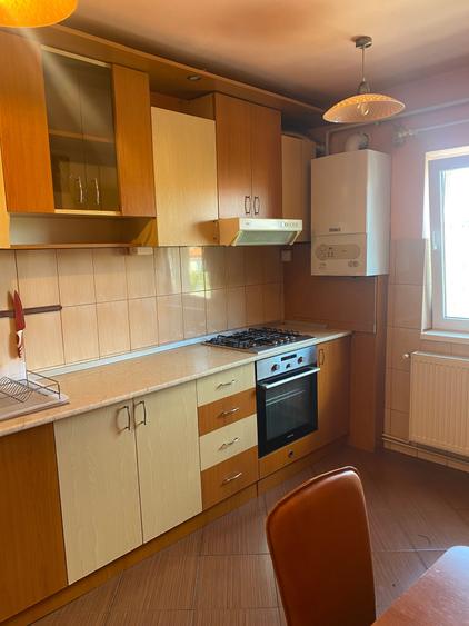 Apartament cu 3 camere mobilat si utilat, zona semicentrala - 11