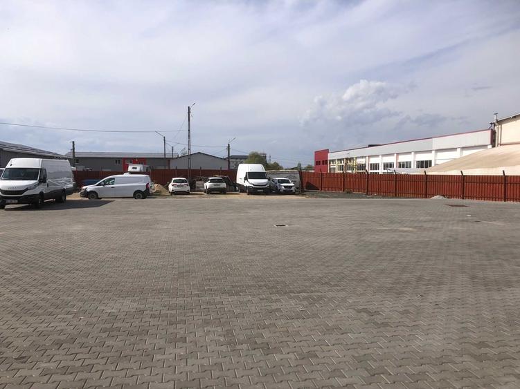 Spațiu comercial, de 300 mp, în Exterior Vest