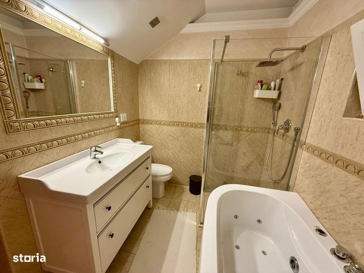 Casă cu 4 camere cu Teren 250 Mp în Central