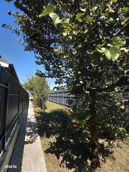 Casă cu 4 camere cu Teren 663 Mp în Aroneanu