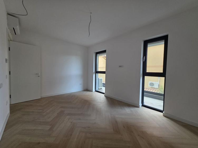 Apartament cu 3 camere decomandat în Iancu Nicolae
