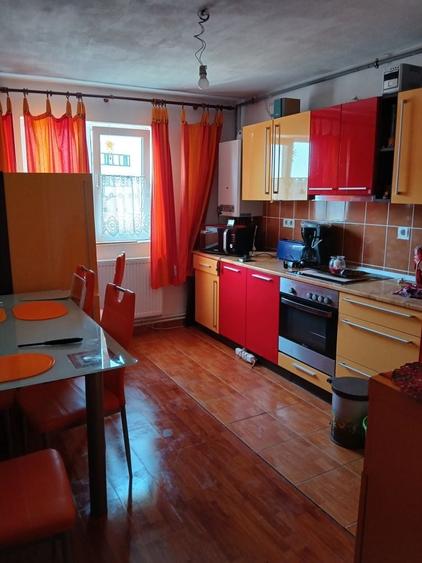 Apartament cu 2 camere decomandat în Traian