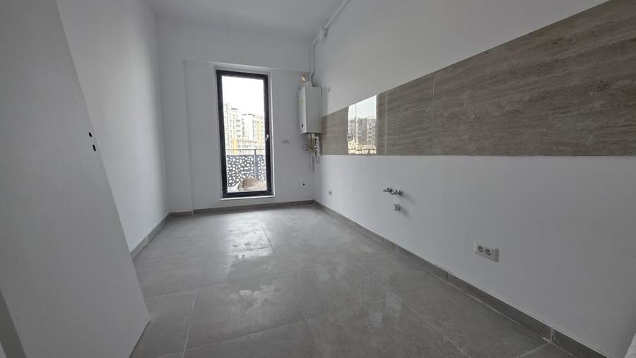 Apartament cu 3 camere decomandat în Titan