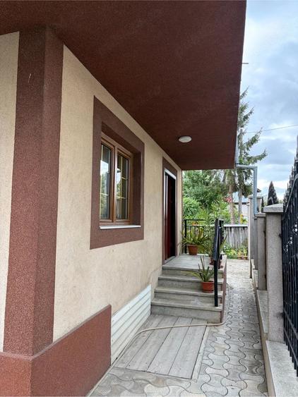 Casă cu 4 camere cu Teren 294 Mp în Exterior Vest