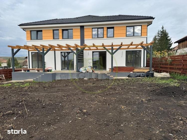 Casă cu 4 camere cu Teren 340 Mp în Tureni