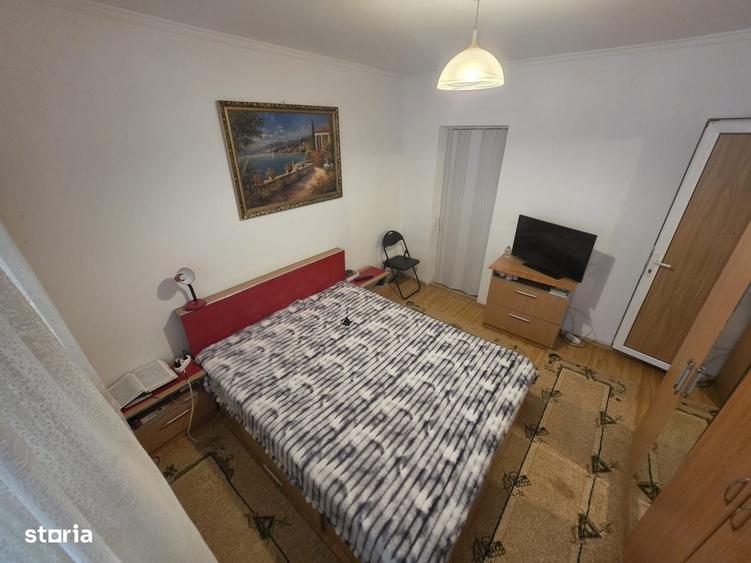 Apartament cu 3 camere decomandat în Prundu