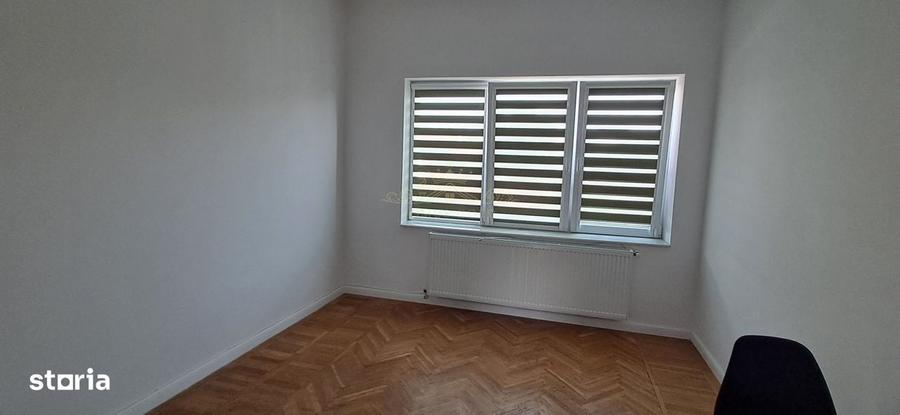Locatie premium in inima orasului - 8