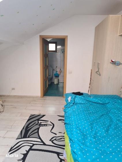 Casă cu 5 camere cu Teren 350 Mp în Central