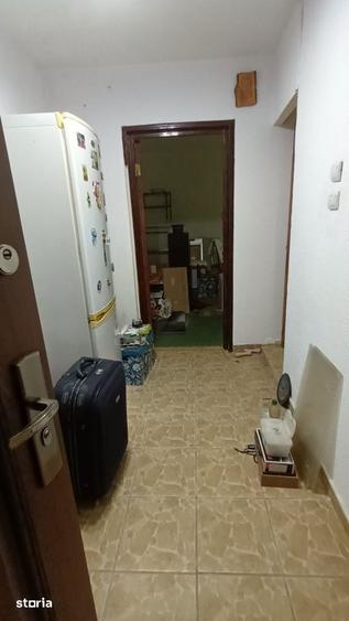 Garsonieră decomandată în Drumul Taberei