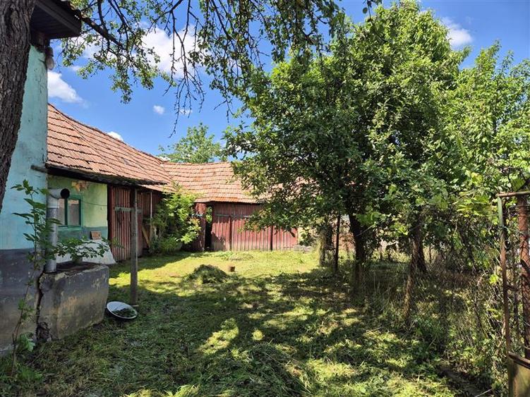 Casă individuală cu 2 camere cu Teren 2112 Mp în Apoldu de Jos