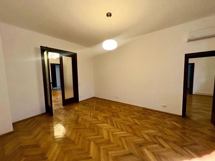 Apartament cu 4 camere decomandat în Grădina Icoanei