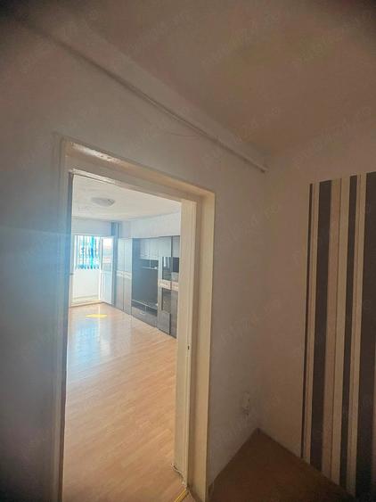 Apartament cu 2 camere decomandat în Triaj