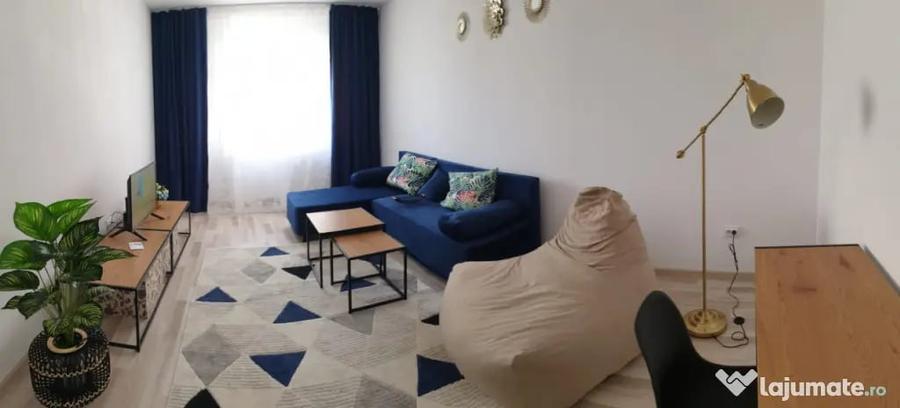 Apartament cu 4 camere decomandat în 1 Mai