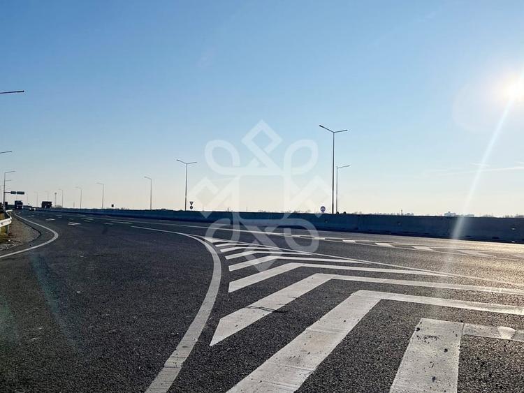 Teren Construcții intravilan de 66853 mp, în Vest