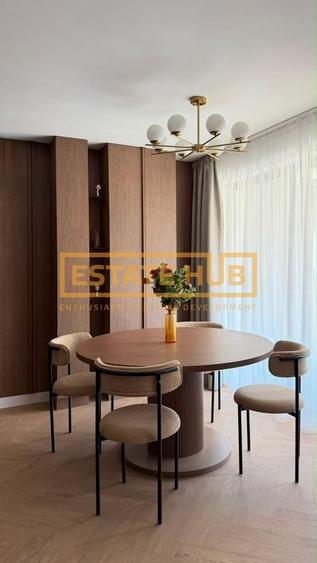 Apartament cu 3 camere semidecomandat, mobilat în Central