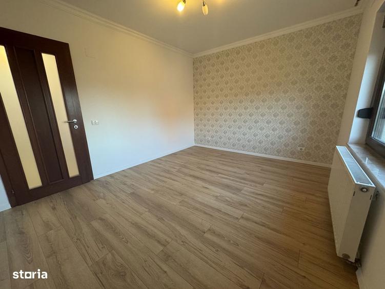 Casă cu 4 camere cu Teren 350 Mp în Girocului