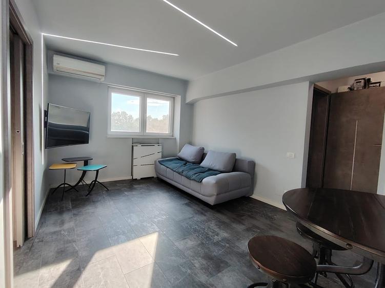 Apartament cu 2 camere semidecomandat, mobilat în Kogălniceanu
