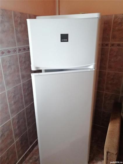 Apartament cu 2 camere nedecomandat în Cetate