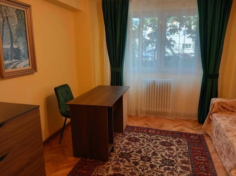 Apartament cu 3 camere decomandat în Ultracentral