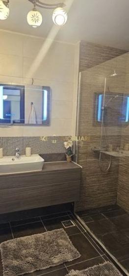 Apartament cu 2 camere semidecomandat, mobilat în Unirii