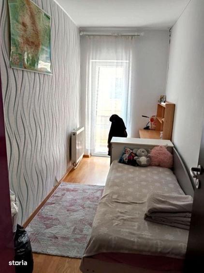 Apartament cu 4 camere în Sub Coastă